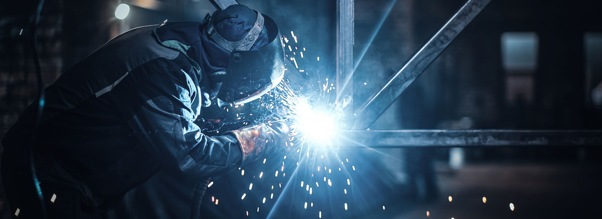 Metalde Güçlü Tasarımlar, Dayanıklı İşçilik Metalde Güçlü Tasarımlar, Dayanıklı İşçilik